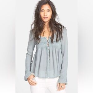 Free People Women's Fashion Blue Bird Smocked Top Blouse Shirt XS Babydoll Y2K
